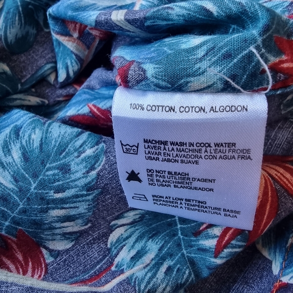 International Report Men's Tropical Collection Floral Button Down Shirt - Picture 5 of 9